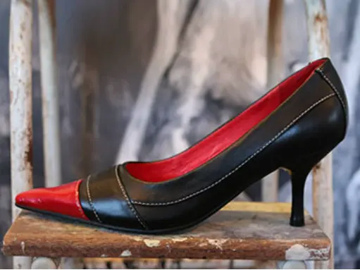 Black and red high-heeled shoe